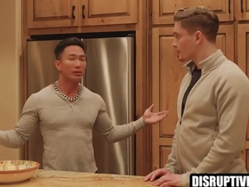 Straight actor goes gay for a night with bareback sex