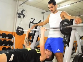 Gay blowjob and boquete action with instructor at the gym