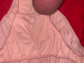Solo gamer’s love for his wife’s panties